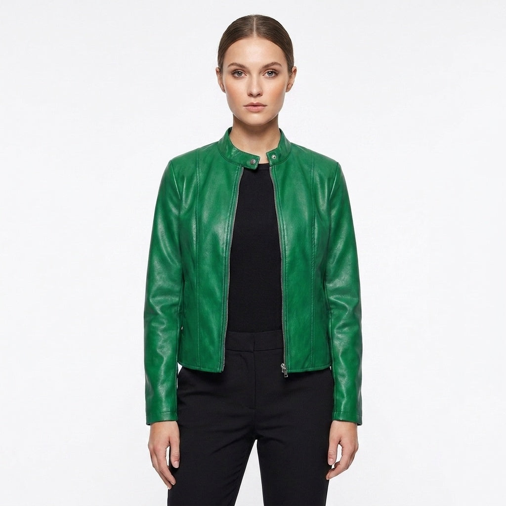 Adriana™ | Chaqueta motera de piel entallada con cuello mao