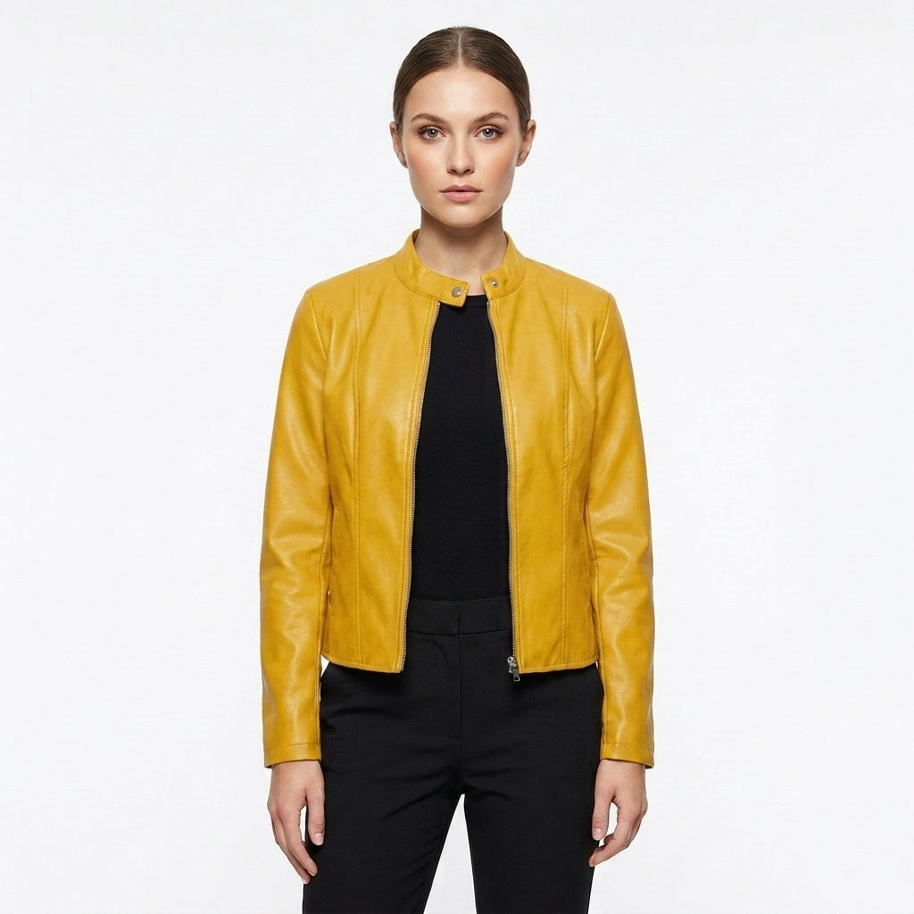 Adriana™ | Chaqueta motera de piel entallada con cuello mao