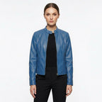 Adriana™ | Chaqueta motera de piel entallada con cuello mao