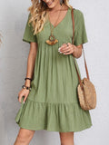 Lily™ | Vestido corto con volantes, escote en V y manga corta