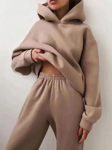 Lydia™ | Chándal con sudadera con capucha y pantalón jogger