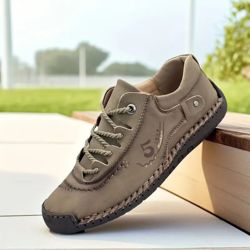 Whitney™ | Zapatos blucher de ante con suela cosida a mano