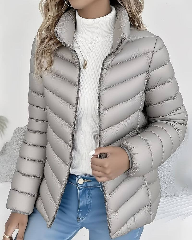 Rebecca™ | Chaqueta acolchada con cuello alto y cremallera