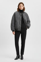Nicole™ | Chaqueta bomber acolchada oversize con botones de presión