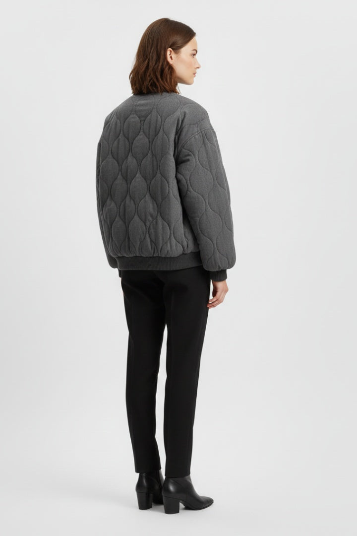 Nicole™ | Chaqueta bomber acolchada oversize con botones de presión