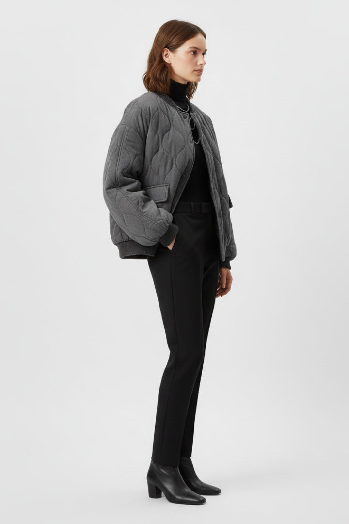 Nicole™ | Chaqueta bomber acolchada oversize con botones de presión