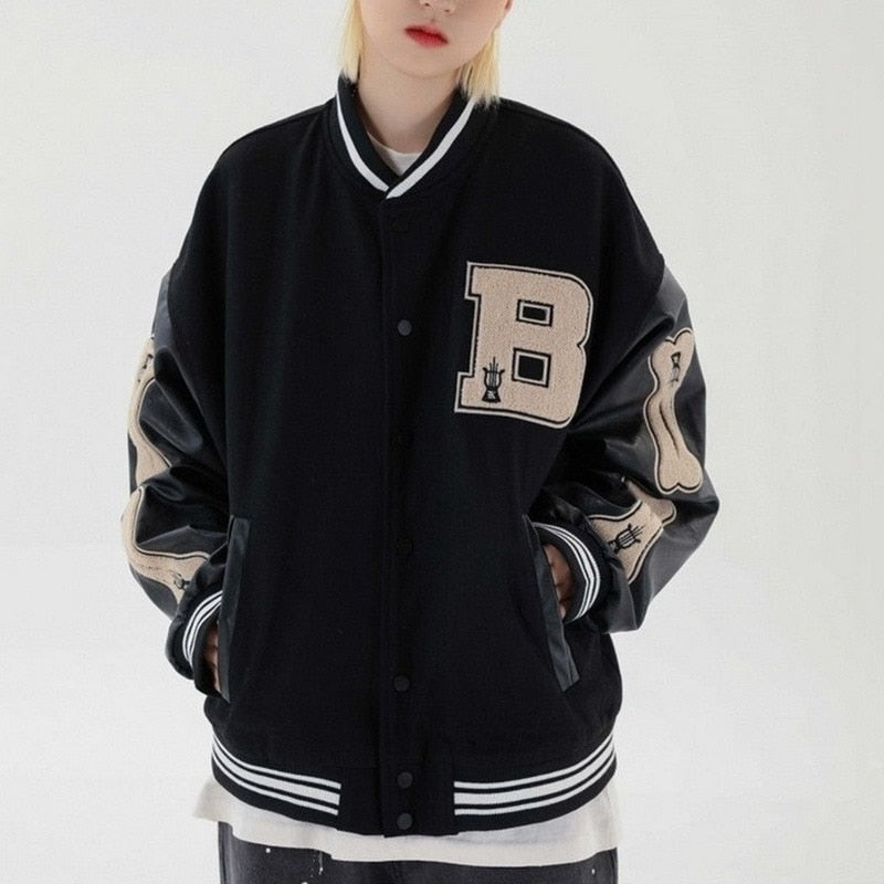 Ariana™ | Chaqueta varsity corta con parches bordados