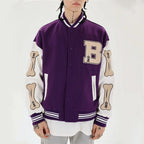 Ariana™ | Chaqueta varsity corta con parches bordados