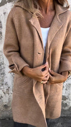 Juliette™ | Abrigo de paño con cuello de solapa y botones