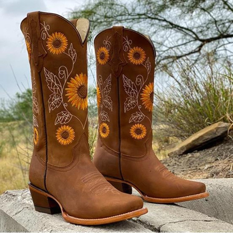Annabelle™ | Botas camperas altas con bordado floral de girasoles