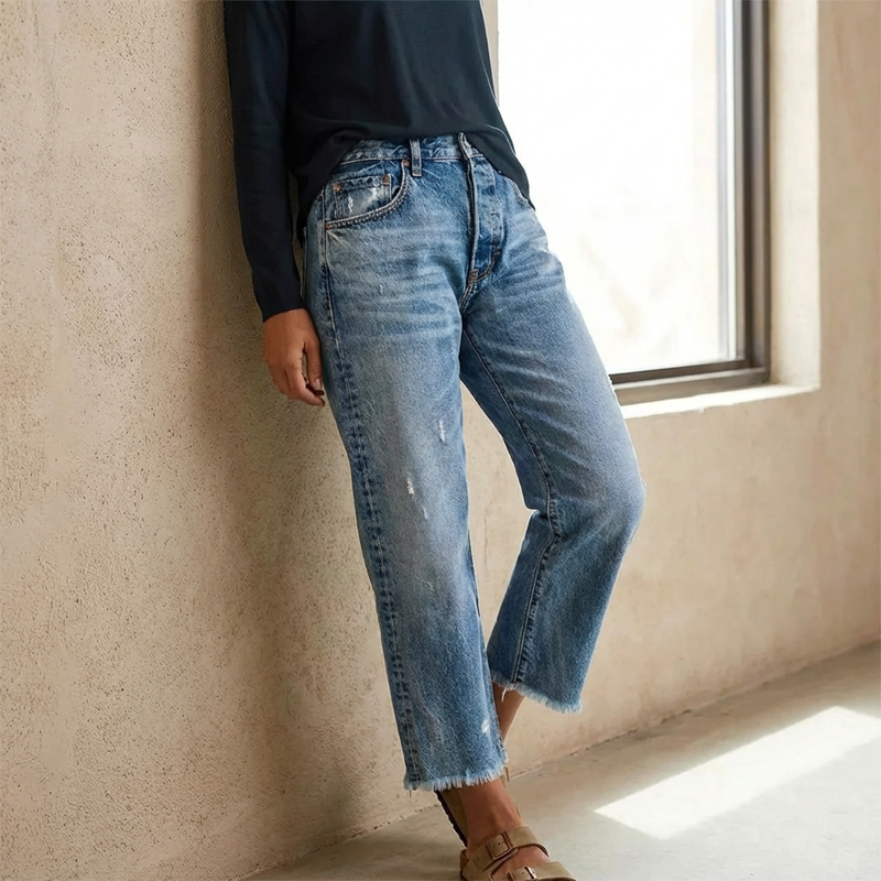 Alexandra™ | Vaqueros rectos de tiro alto rotos y cropped