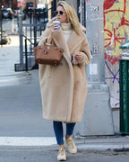 Cora™ | Abrigo largo de borreguito oversize