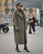 Cora™ | Abrigo largo de borreguito oversize