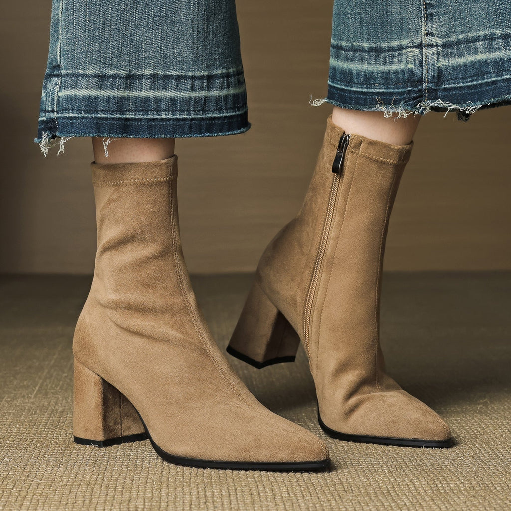 Fiona™ | Botines de ante con tacón ancho y cremallera lateral