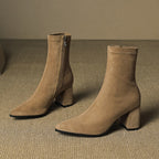 Fiona™ | Botines de ante con tacón ancho y cremallera lateral