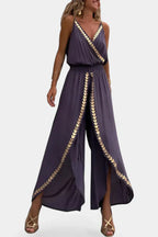 Claudia Mono Elegante con Detalles Dorados