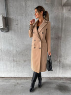 Emilia™ | Abrigo largo de paño de doble botonadura con solapa estructurada