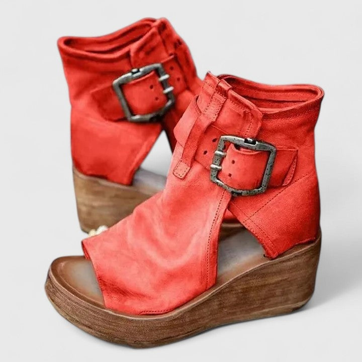 Sophie™ | Botas camperas de piel con cuña y hebillas