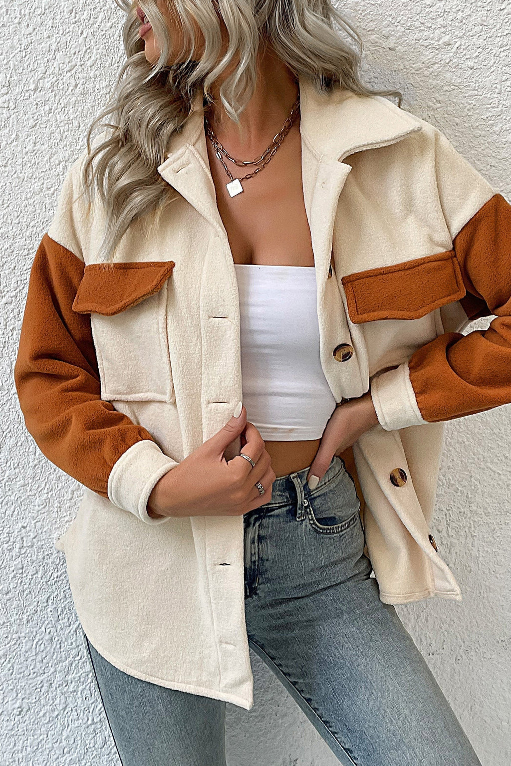 Hannah™ | Chaqueta de borreguito bicolor con bolsillos