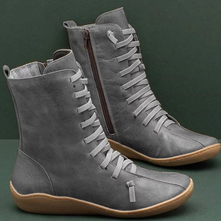 Lila™ | Botas planas de media caña con cordones