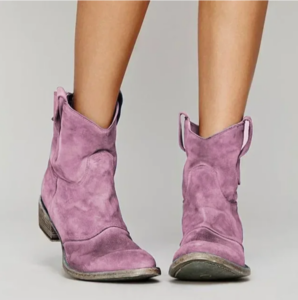 Delilah™ | Botas camperas de ante de caña corta