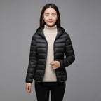 Josie™ | Chaqueta acolchada corta de cuello alto