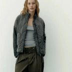 Bella™ | Cazadora bomber acolchada con cuello alto y cremallera