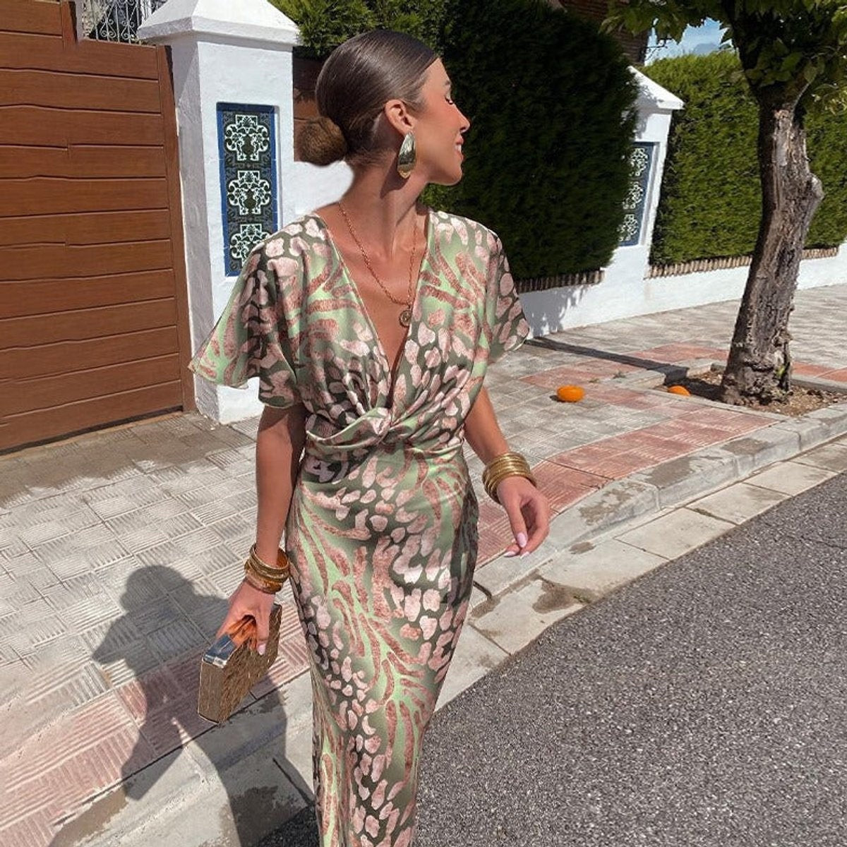 Alexandra™ | Vestido de fiesta animal print con escote de pico y nudo
