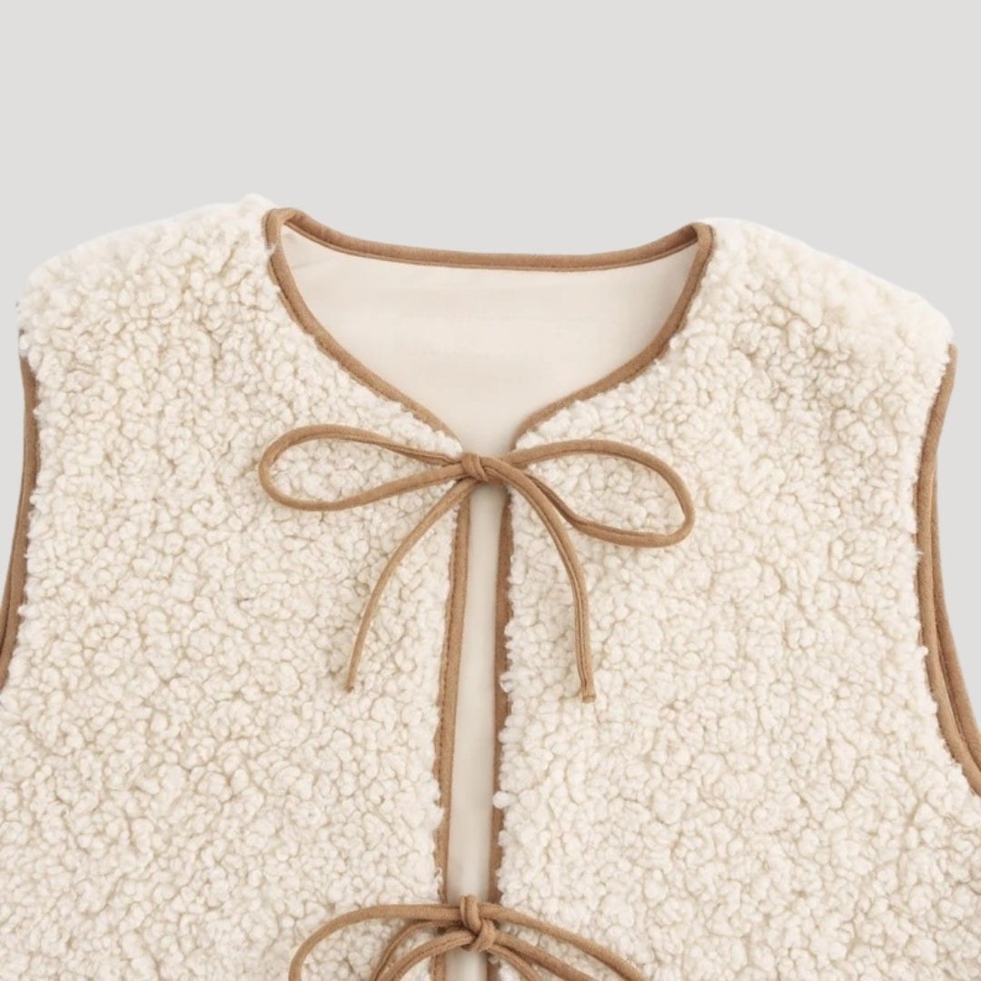 Madison™ | Chaleco sherpa con lazos delanteros