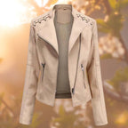 Celeste™ | Chaqueta motera de polipiel con detalle en hombros