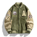 Garrett™ | Chaqueta varsity con parches bordados y botones