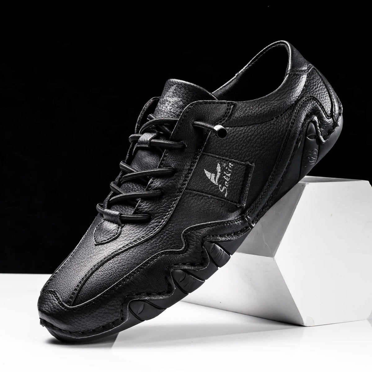 Isaac™ | Zapatos casual de piel con cordones y suela dentada