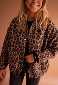 Amy™ | Chaqueta acolchada oversize de leopardo con botones