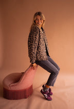 Amy™ | Chaqueta acolchada oversize de leopardo con botones