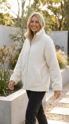 Addison™ | Chaqueta sherpa oversize con cremallera y cuello alto