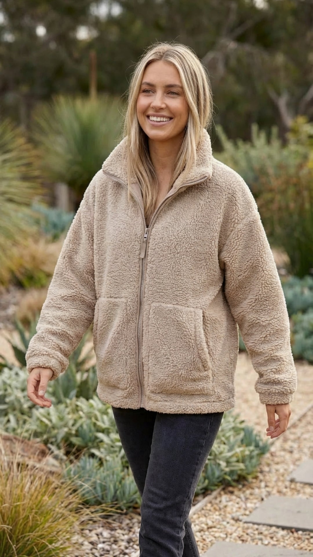 Addison™ | Chaqueta sherpa oversize con cremallera y cuello alto