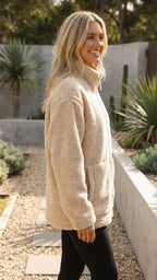 Addison™ | Chaqueta sherpa oversize con cremallera y cuello alto