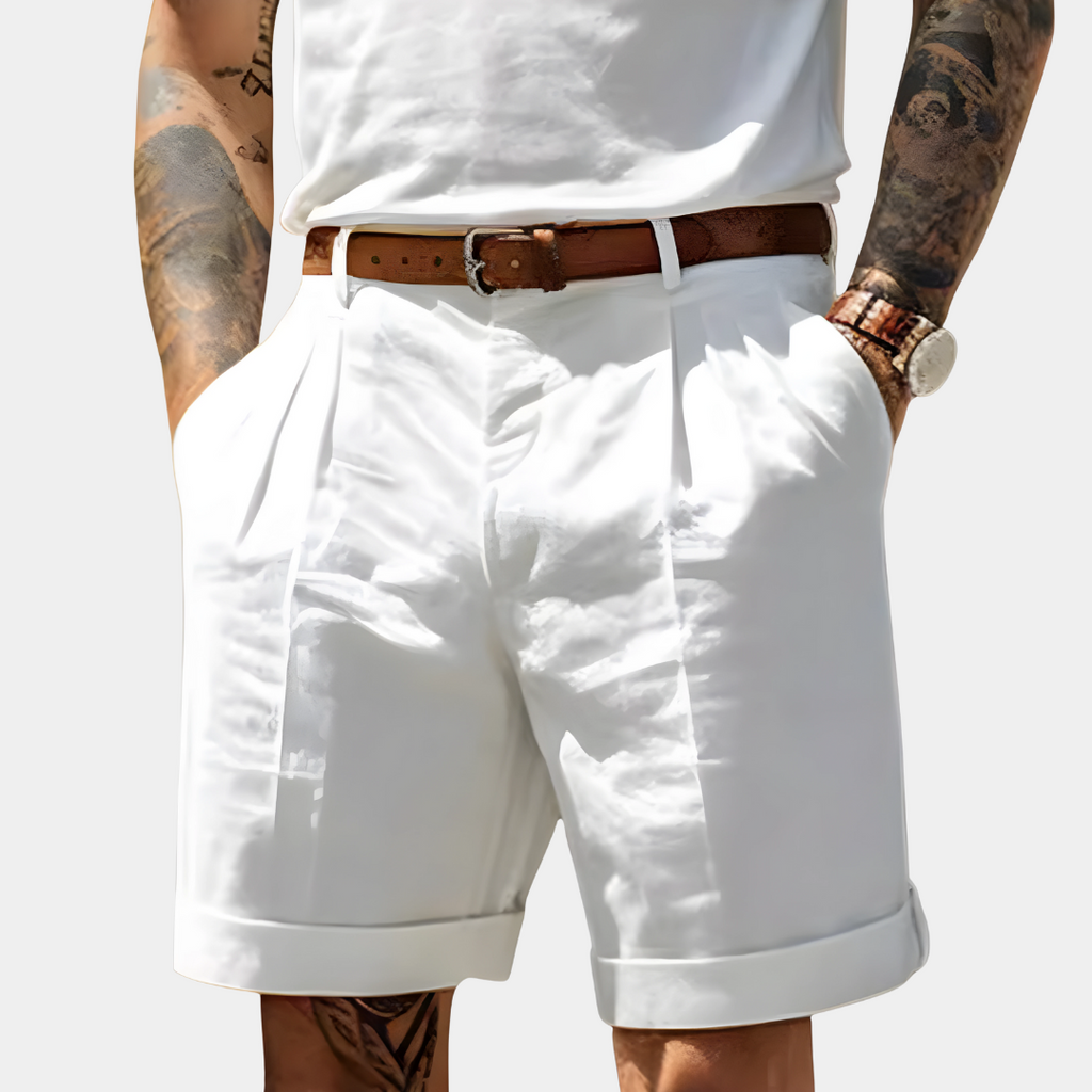 Marcus™ | Bermudas con pinzas y bajo vuelto