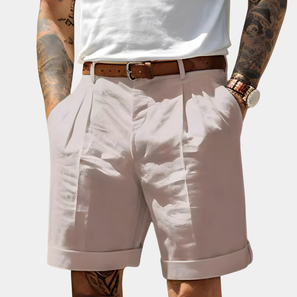 Marcus™ | Bermudas con pinzas y bajo vuelto