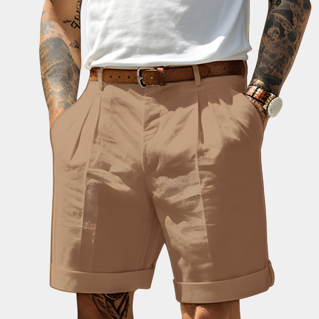 Marcus™ | Bermudas con pinzas y bajo vuelto