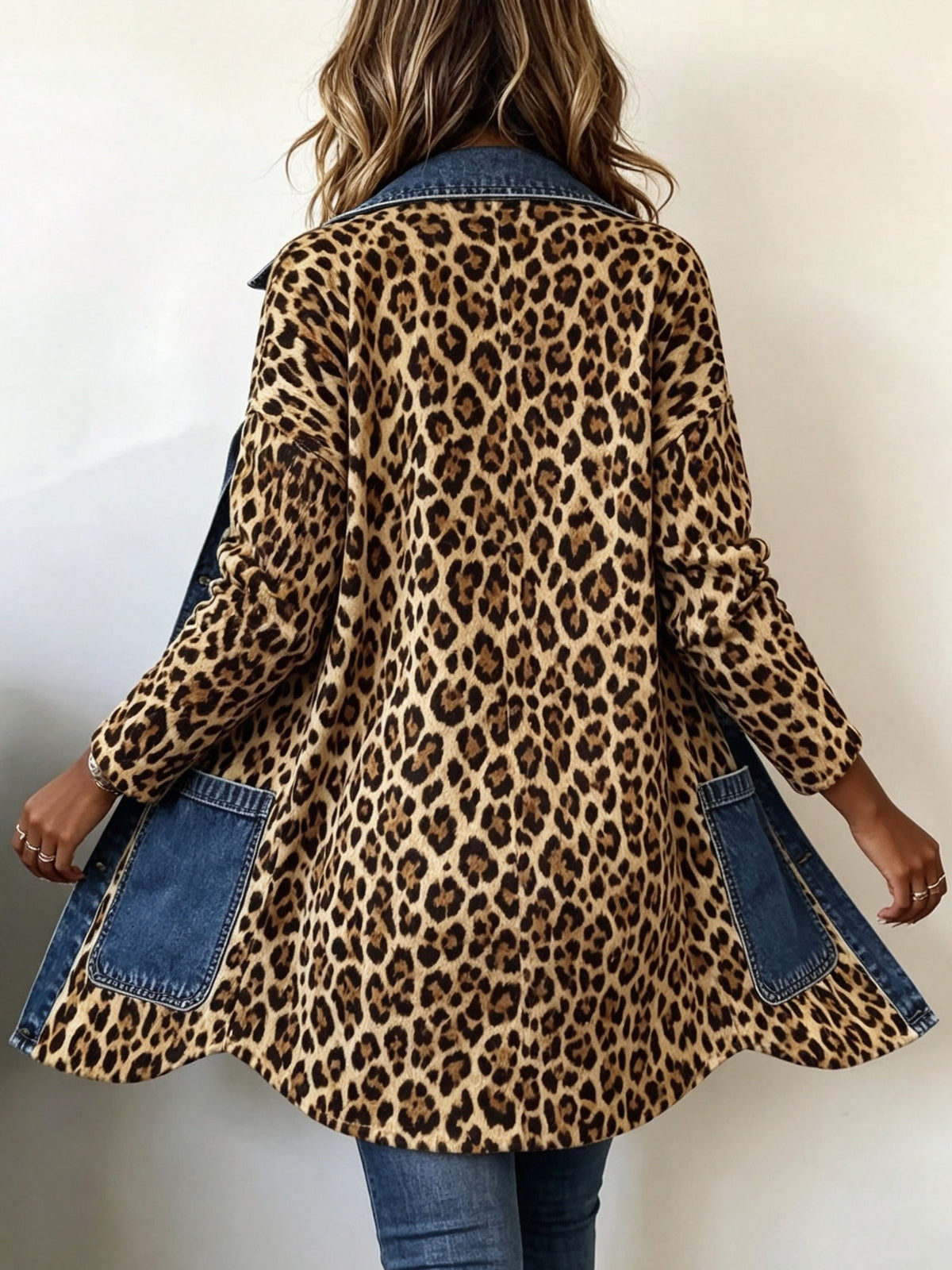 Emma™ | Chaqueta vaquera con estampado de leopardo