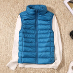 Leah™ | Chaleco de plumas con cuello alto y cremallera