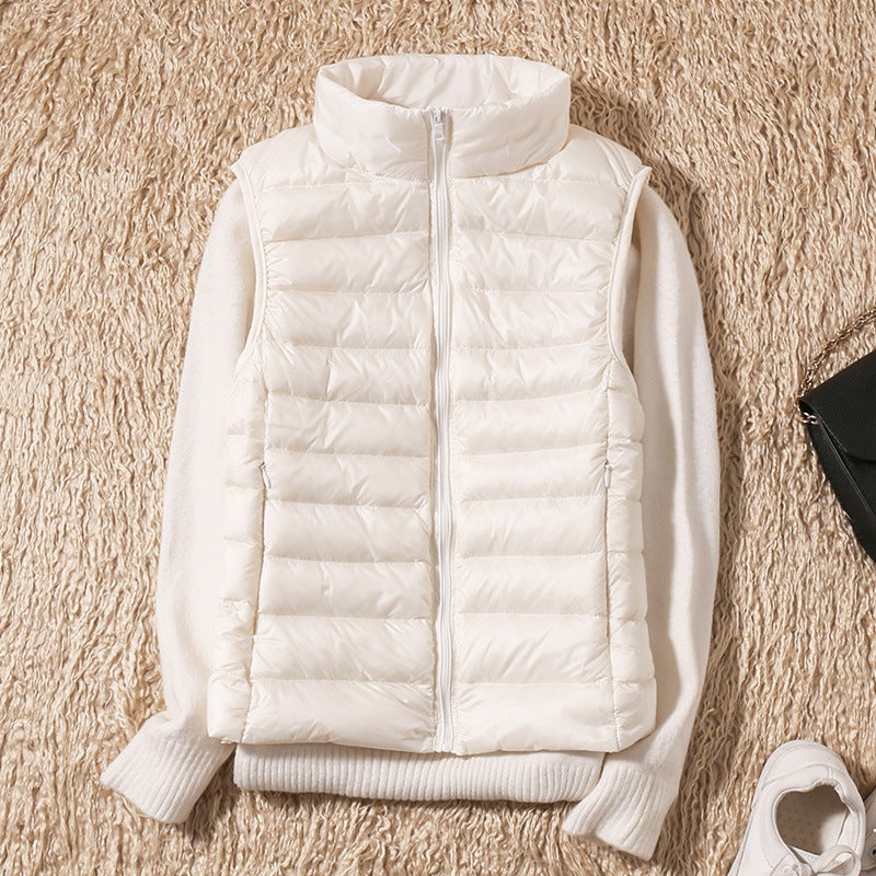Leah™ | Chaleco de plumas con cuello alto y cremallera