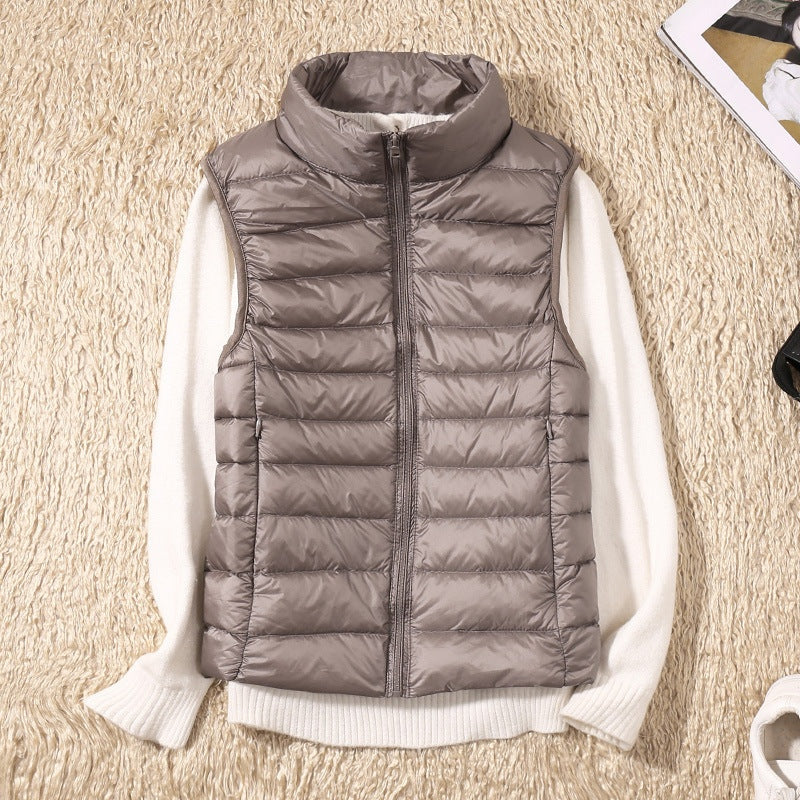 Leah™ | Chaleco de plumas con cuello alto y cremallera