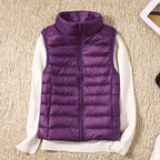Leah™ | Chaleco de plumas con cuello alto y cremallera