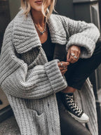 Eleanor™ | Cárdigan largo oversize de punto grueso con solapas