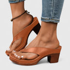Andrea™ | Sandalias de dedo con tacón ancho