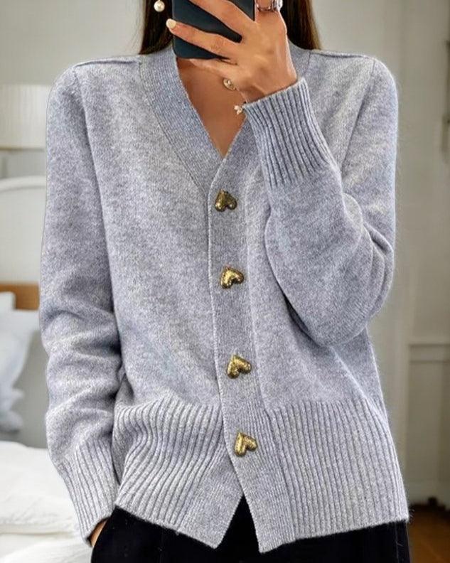Sarah™ | Jersey fino de punto con escote en V y botones