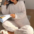 Hailey™ | Pijama de forro polar con cuello redondo