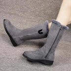 Whitney™ | Botas planas de ante con forro interior y caña media